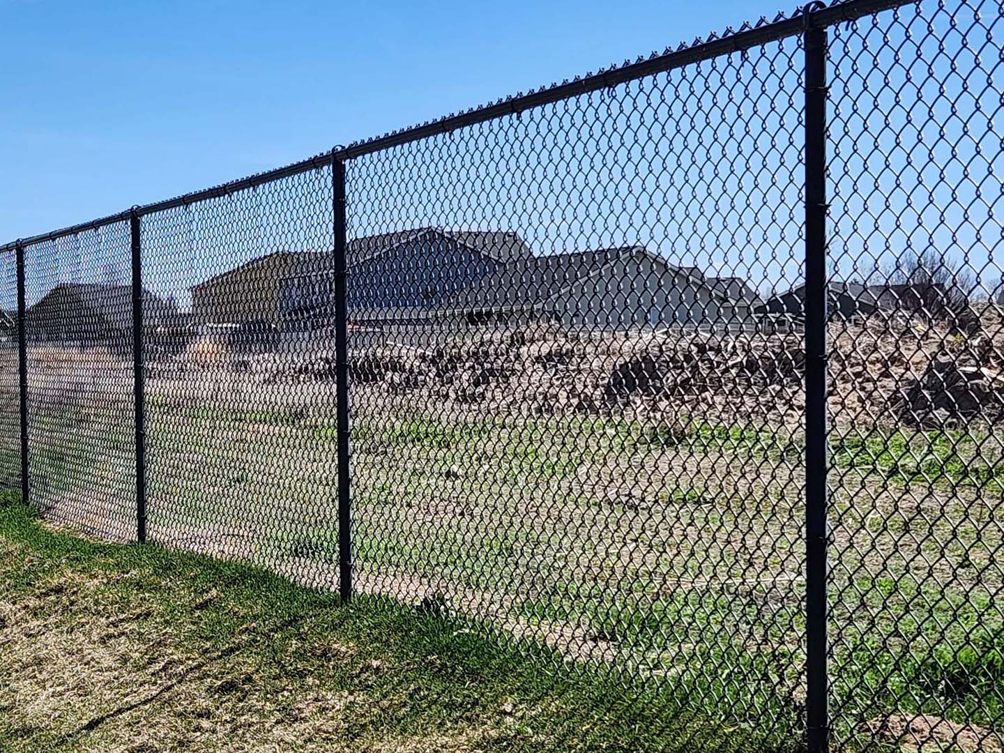 Photo of a chain link fence for a Treasure Valley Idaho residential fence